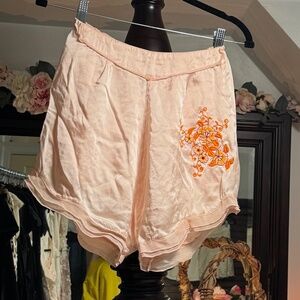 Chasing unicorns silk shorts peach xs